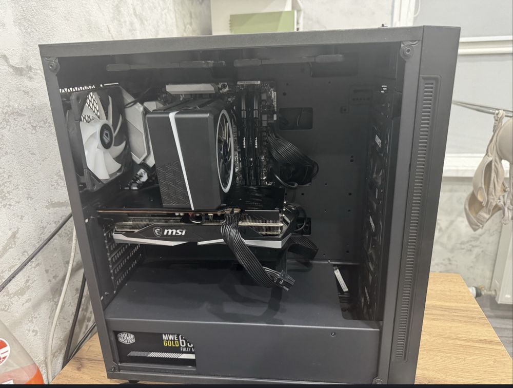 Игровой компьютер rx6600xt/ryzen 5 5600x/16gb ram, быстрым дешевле