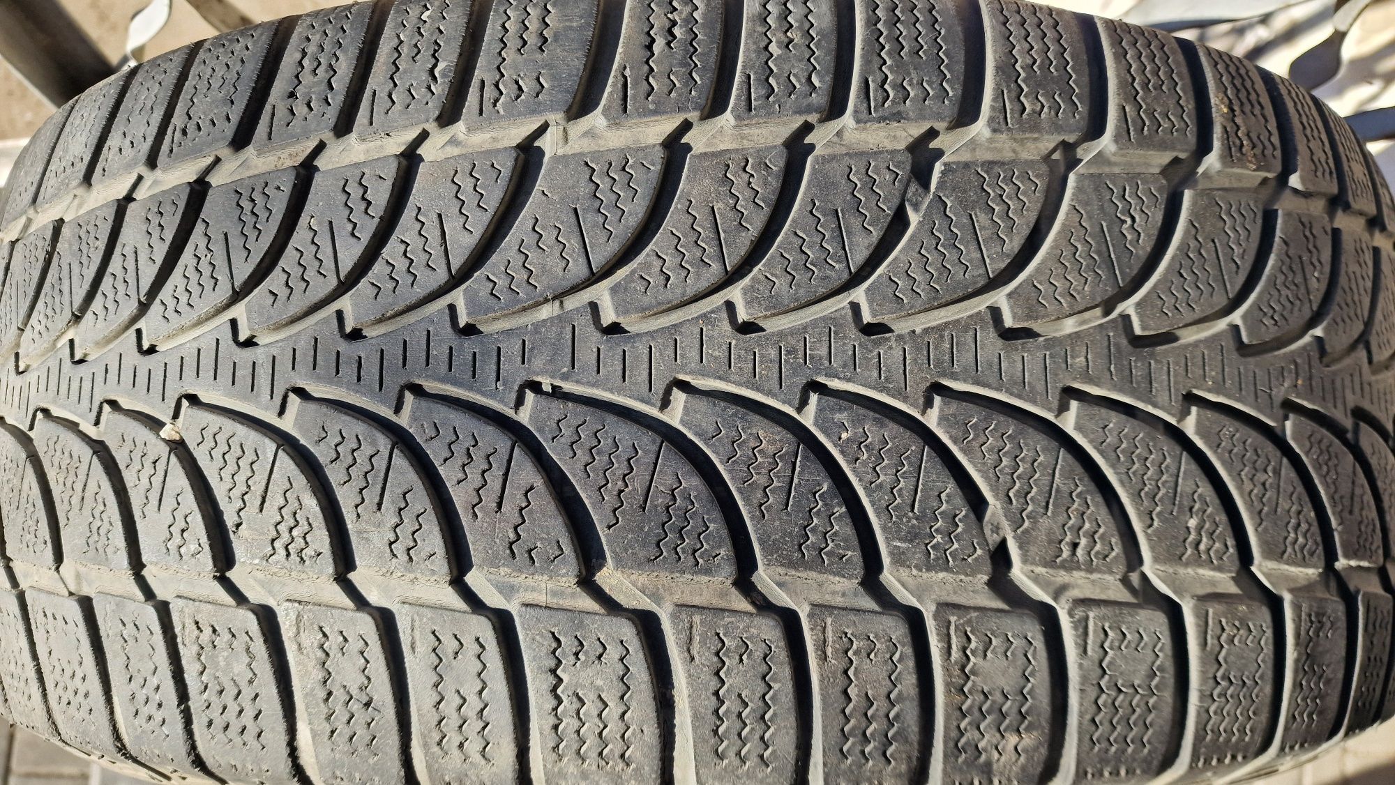 Покрышки 235_60_16 Зимние BRIDGESTONE Blizzak