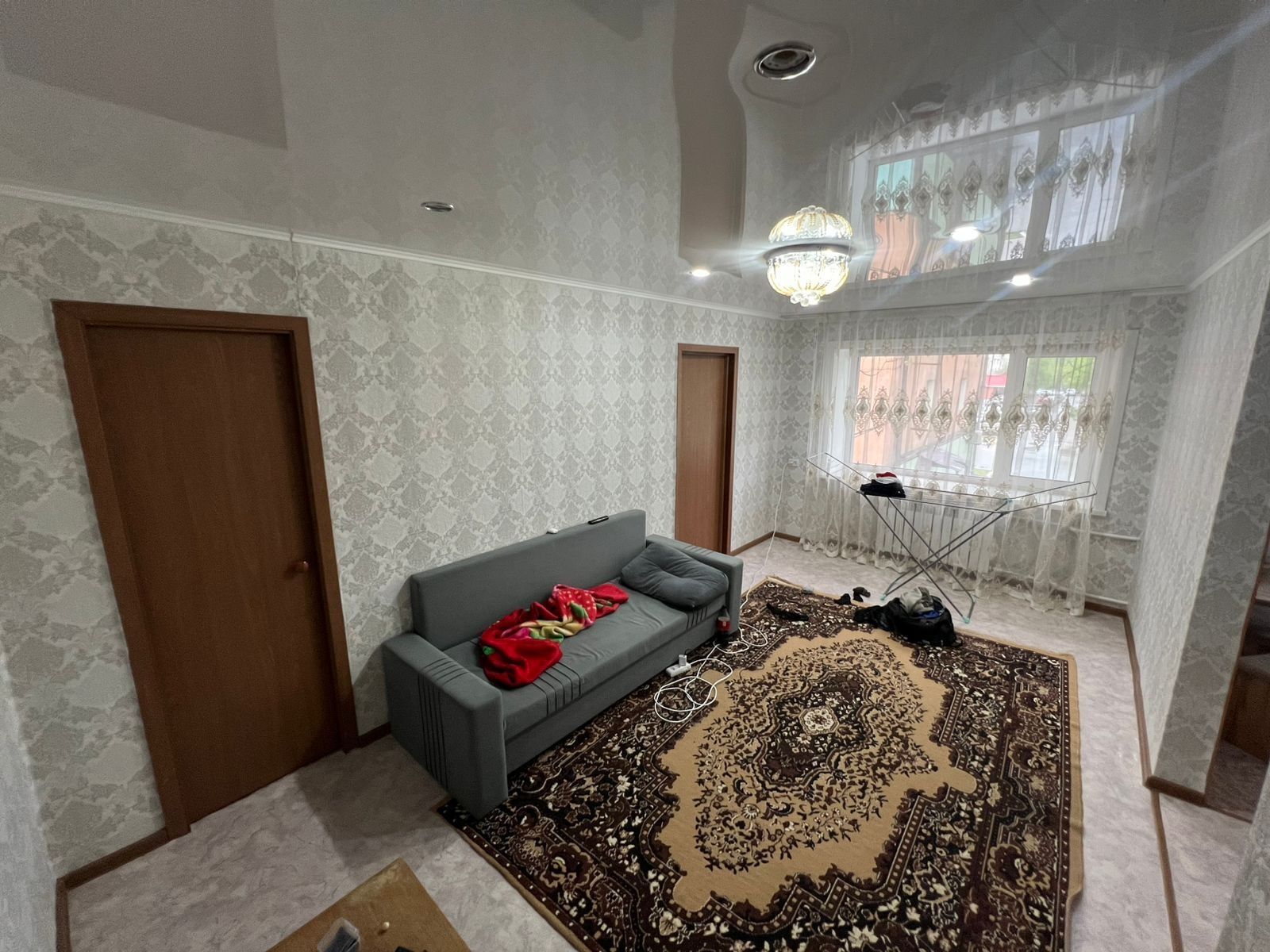 Продам 2 комнатную квартиру в кирпичном доме Мастер 12400