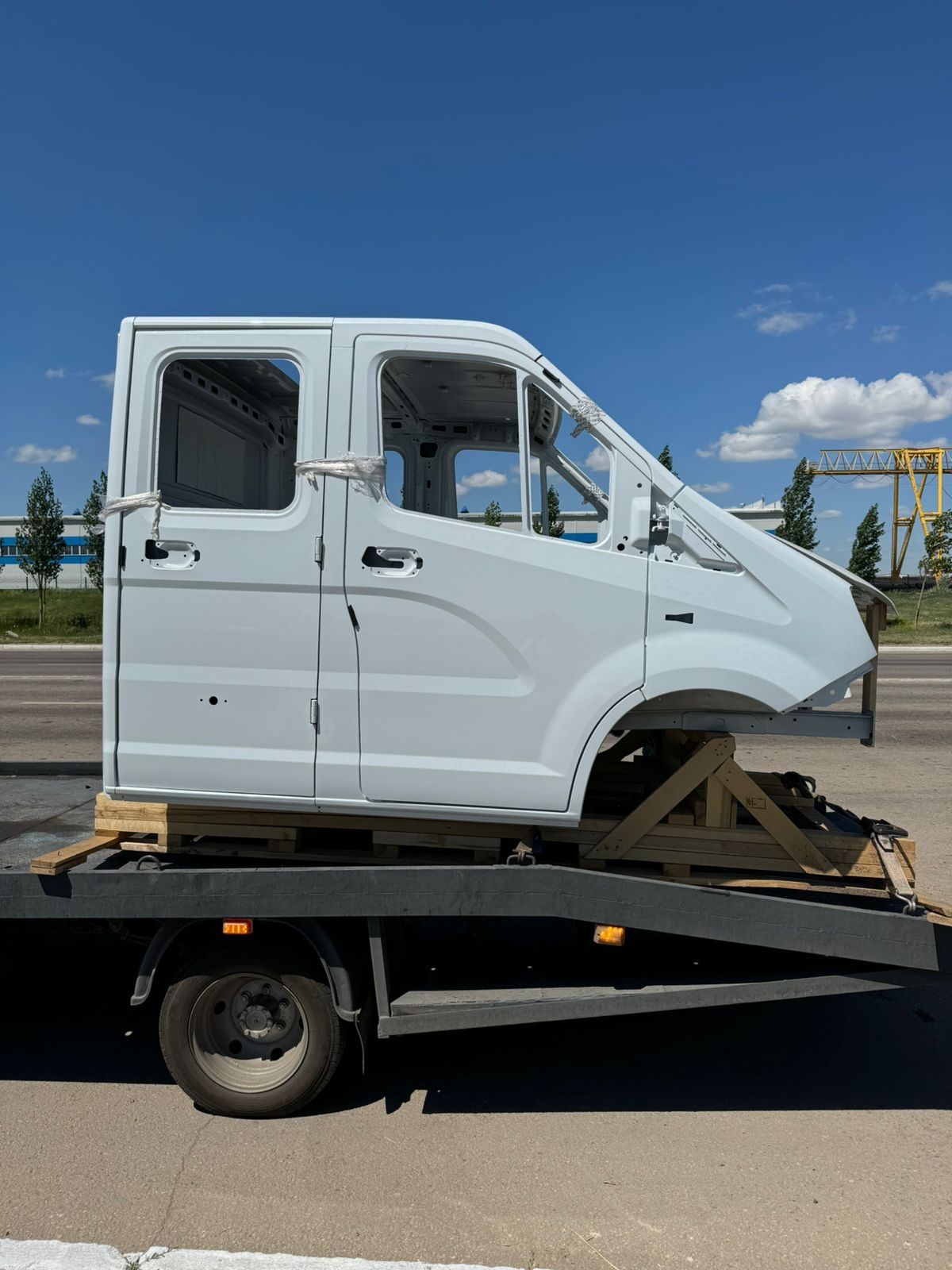 Кабины на ГАЗЕЛЬ оригинальные в наличии gazelle