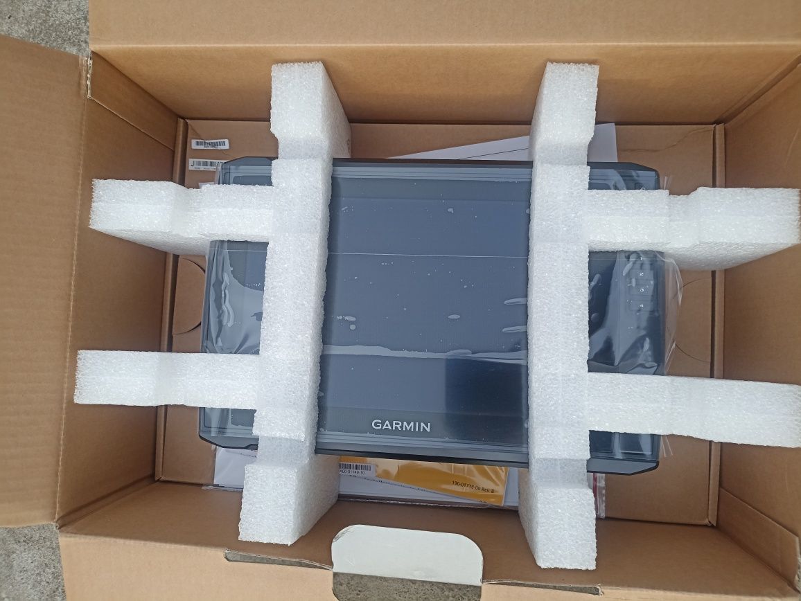 Эхолот Garmin  gpsmap, ultra, striker