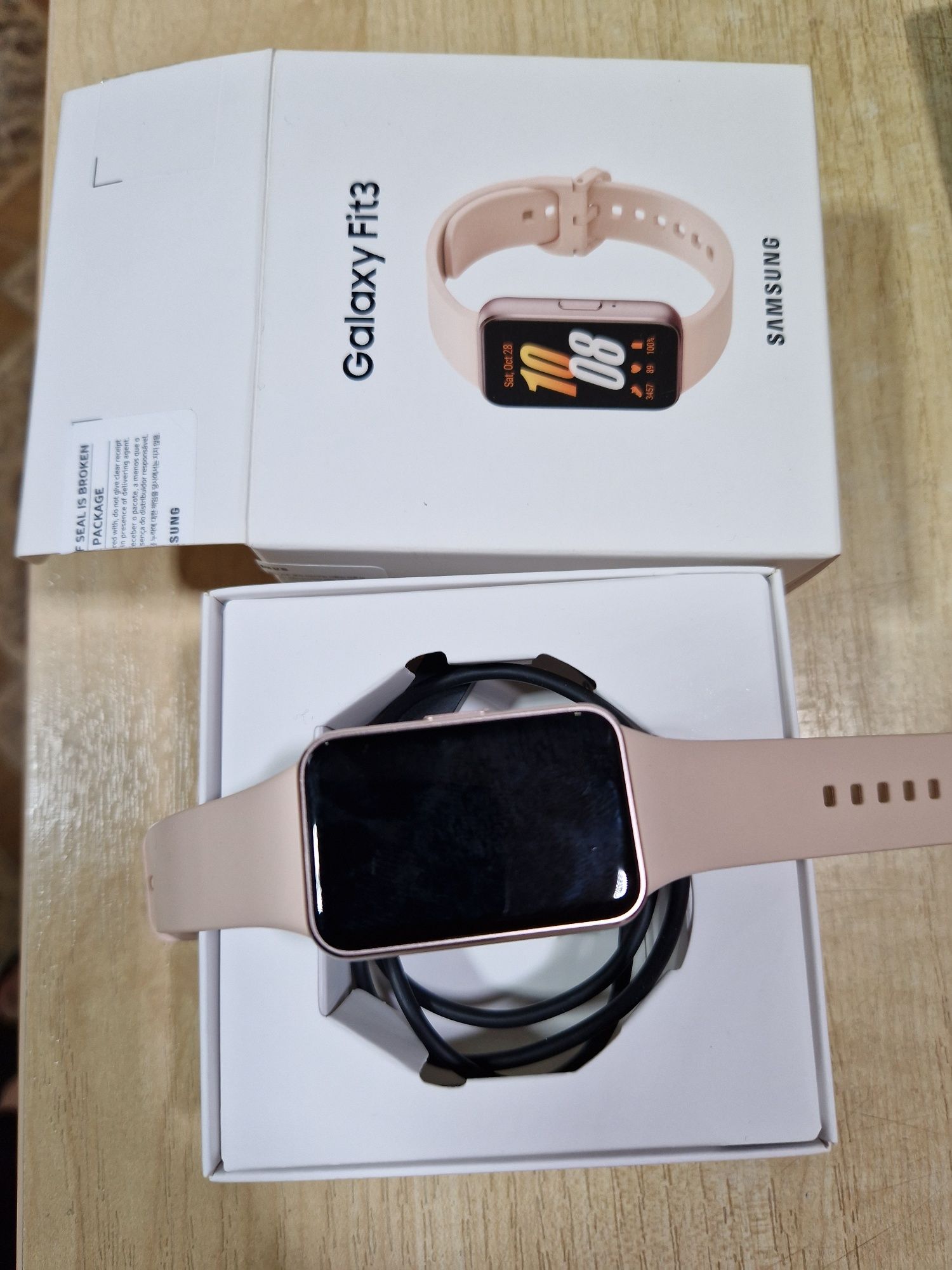 Samsung Galaxy Fit3 часы