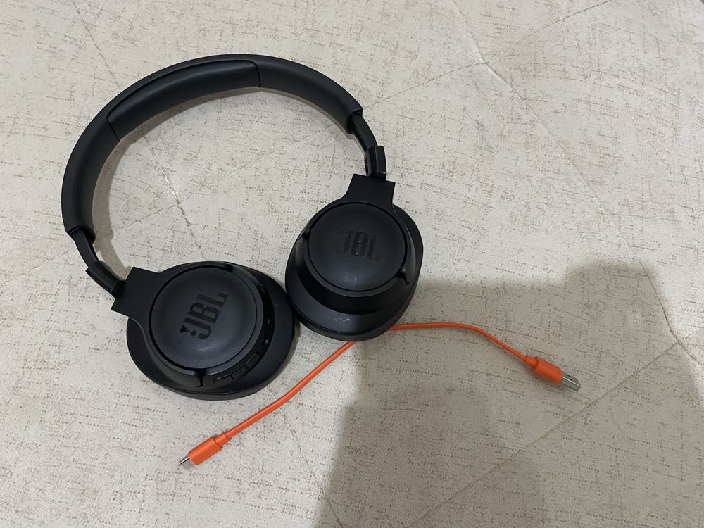 Беспроводные Наушники JBL TUNE 760NC