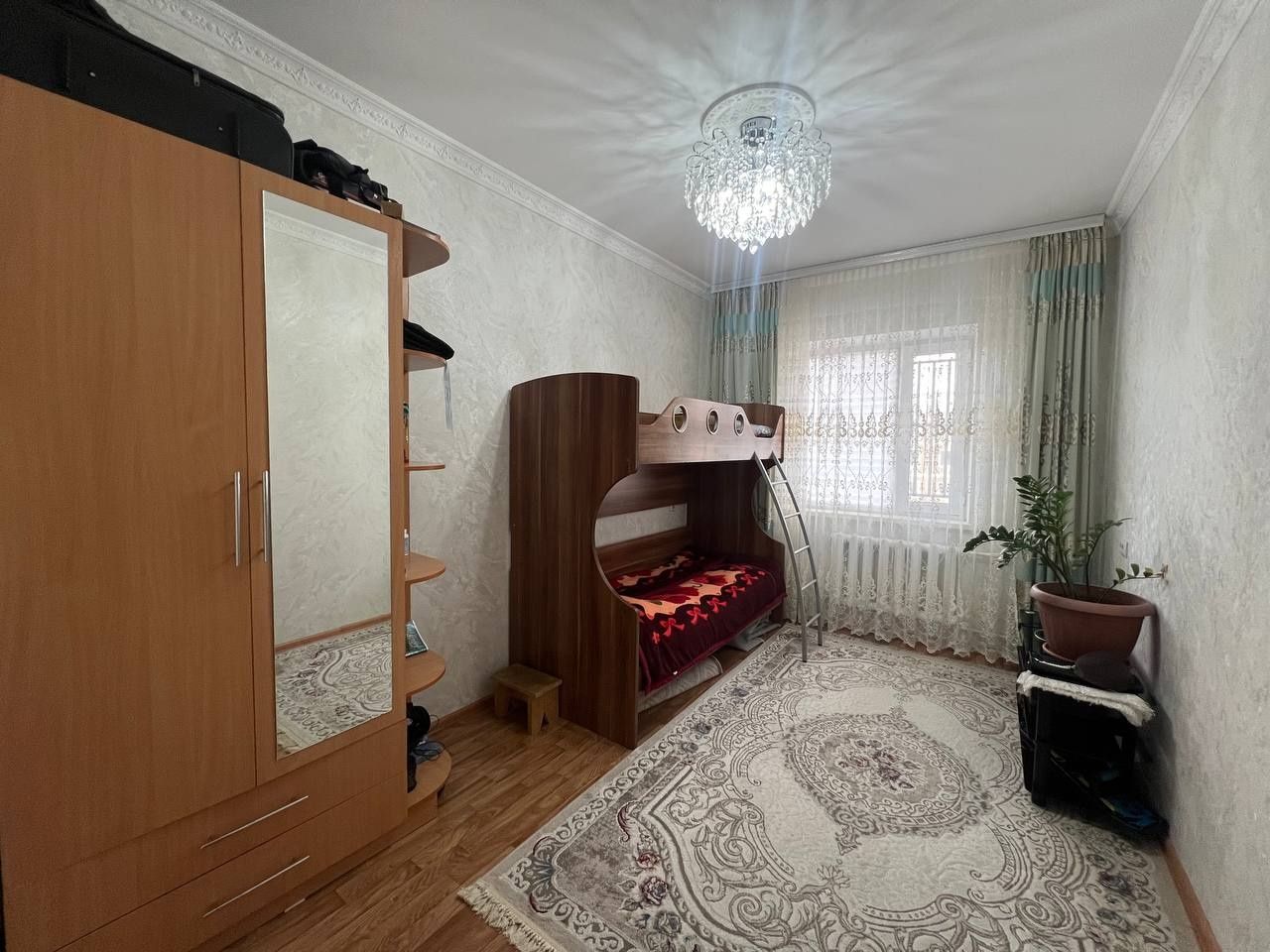 Продаётся 3х комнатная Ленинградского проекта ул. Ердена 209 на 4 этаж