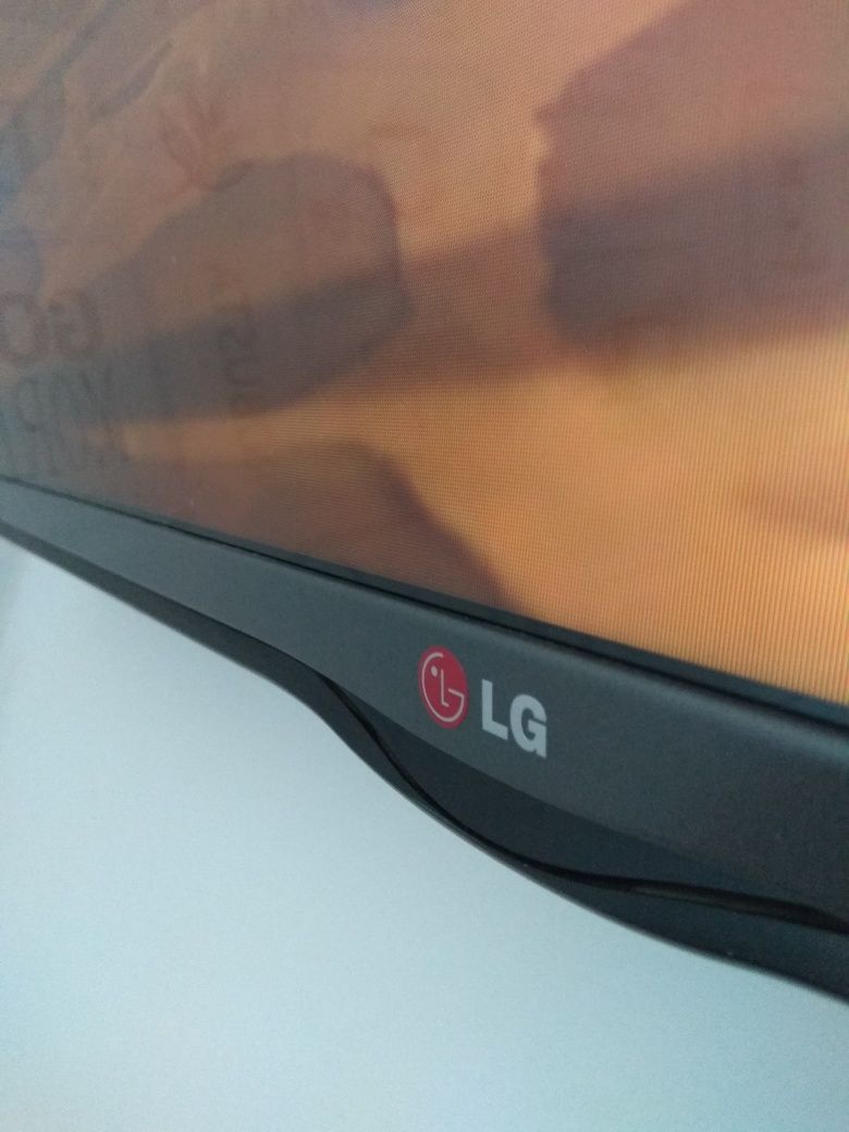 ТВ LG 32 диагональ