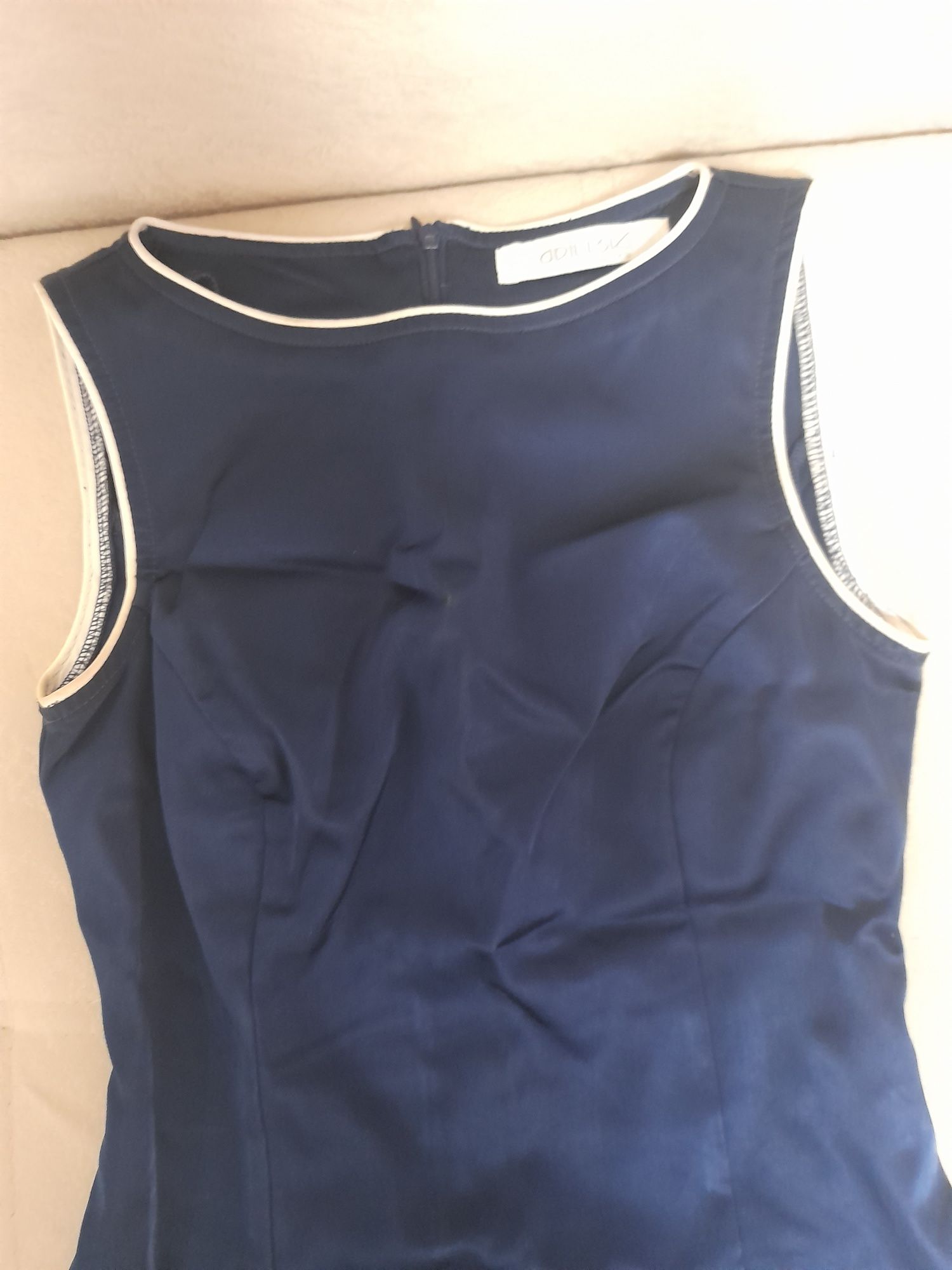 Продам 2 женских платья