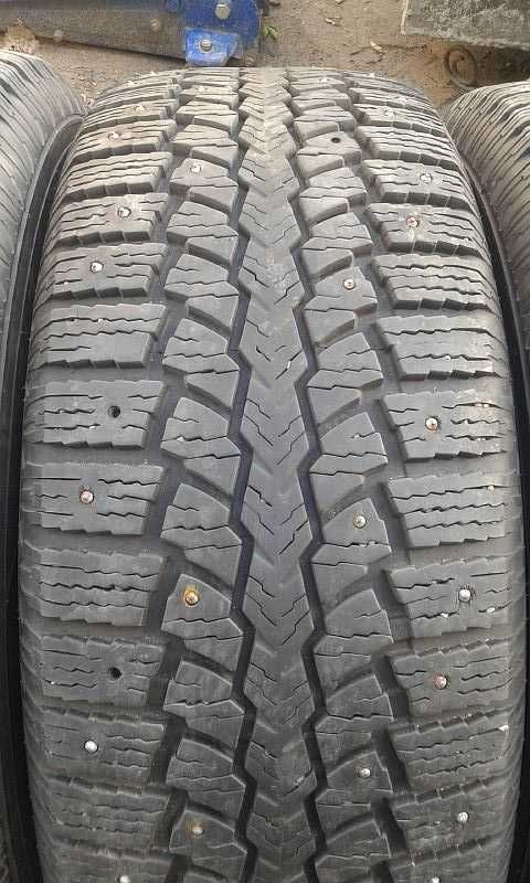 Шины 255/55 R18 - "Maxxis Presa Spike SUV" (Китай), шипованные.