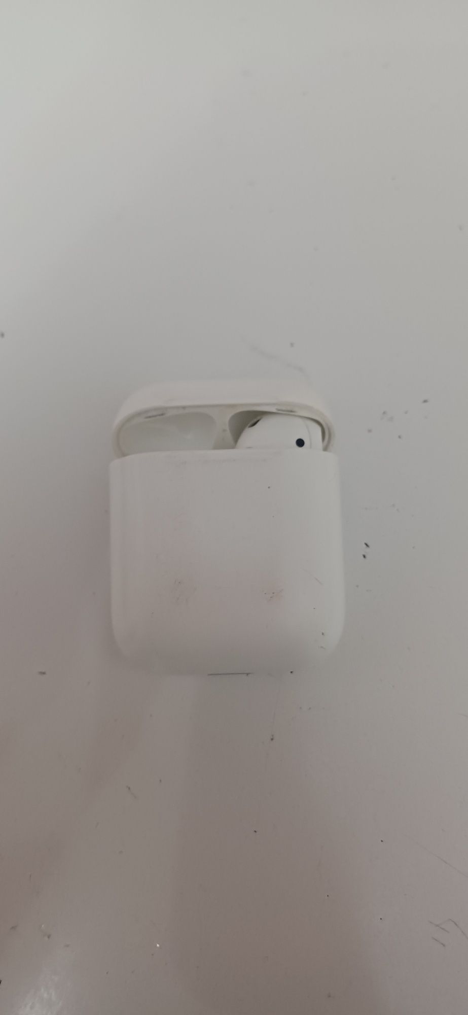 Наушники Airpods