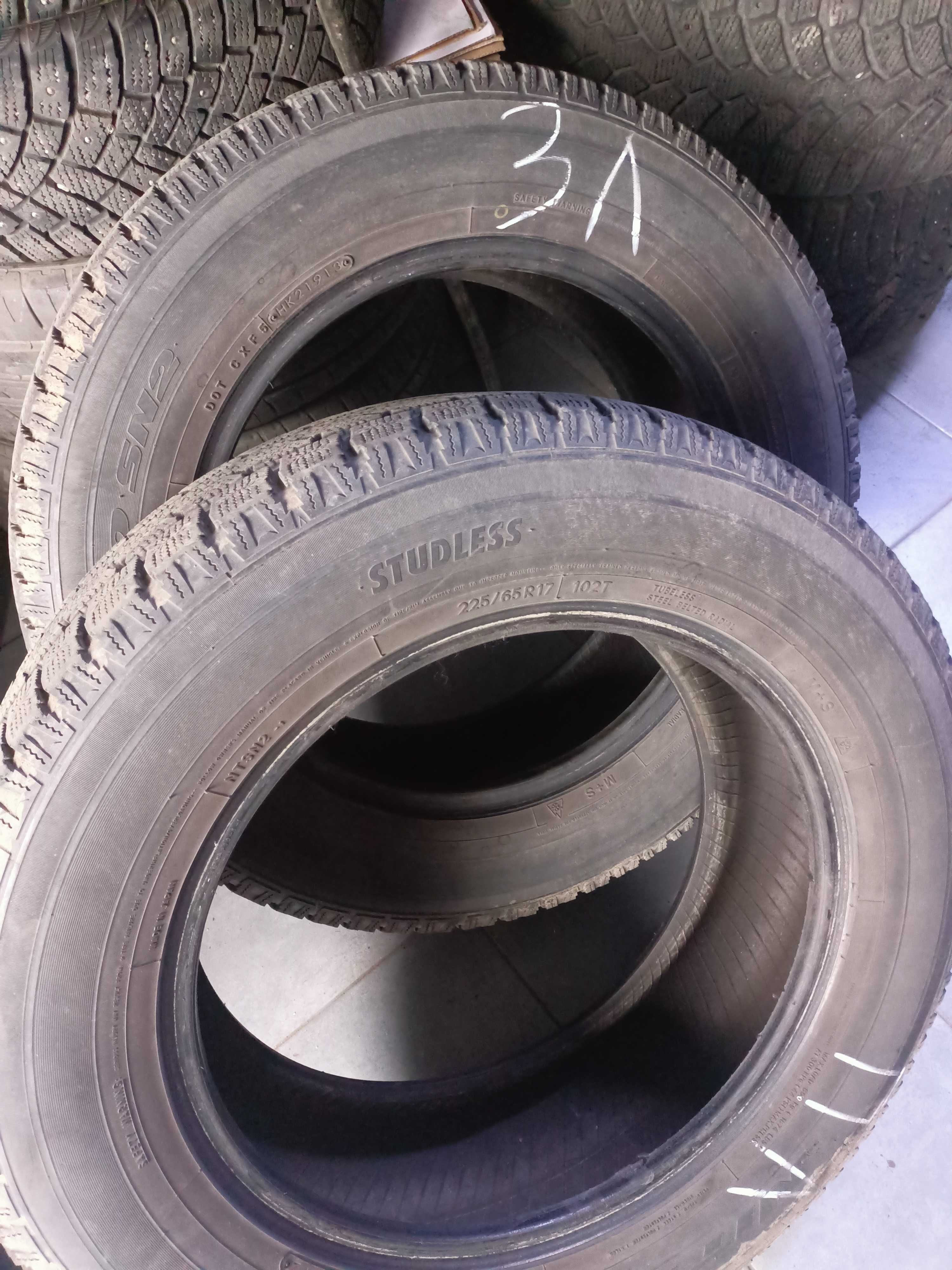 Зимние шины Nitto Sn2 Studless R17