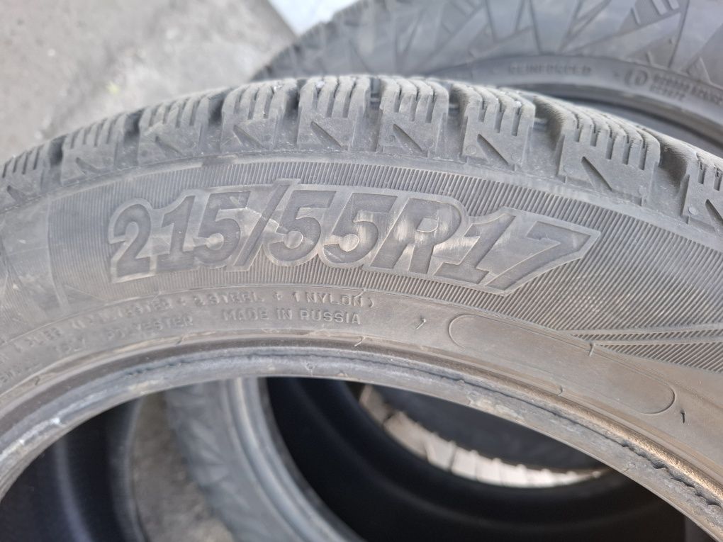 Продам комплект шин в отличном состоянии!