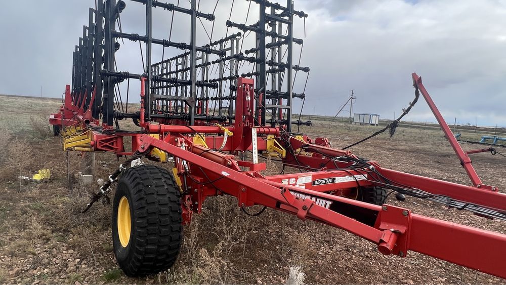 Тяжелая борона Bourgault 7200 84