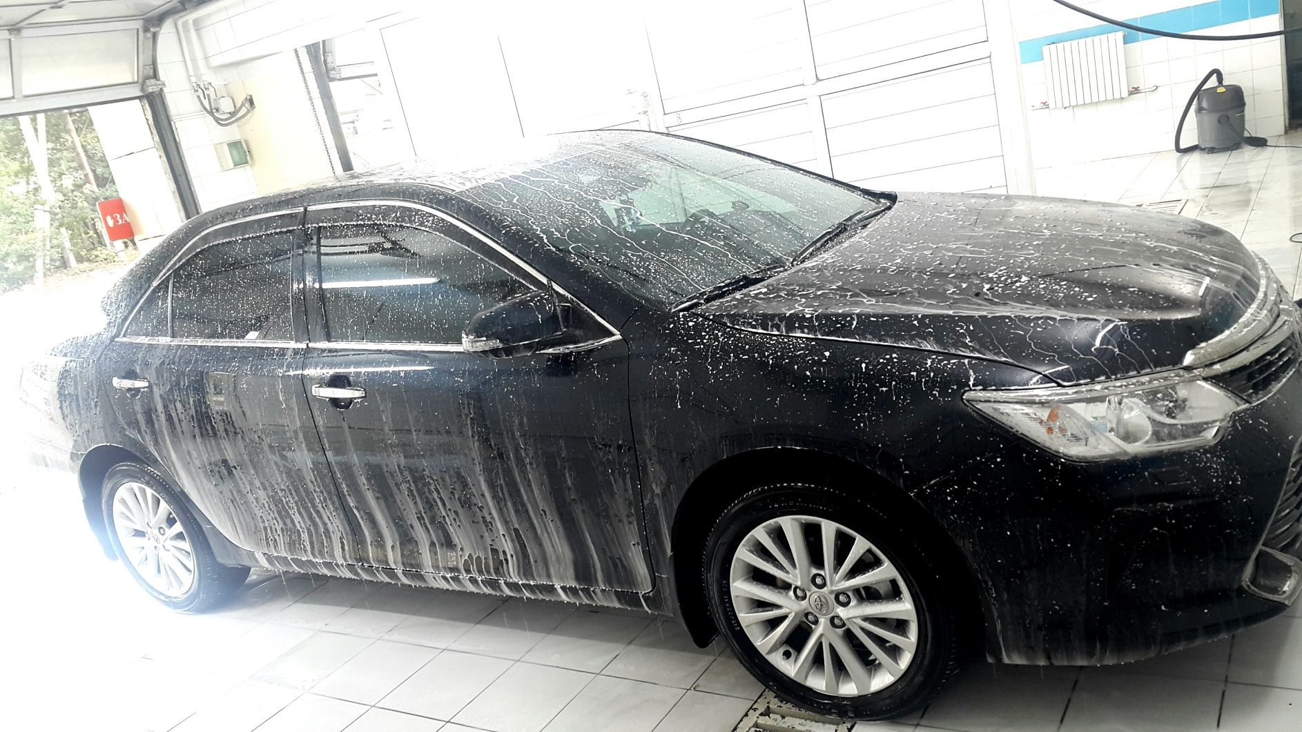 Автомобиль Toyota