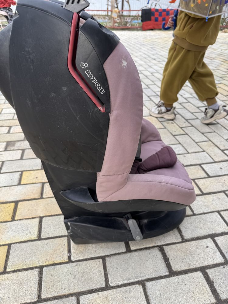 Продается автокресло maxi-cosi