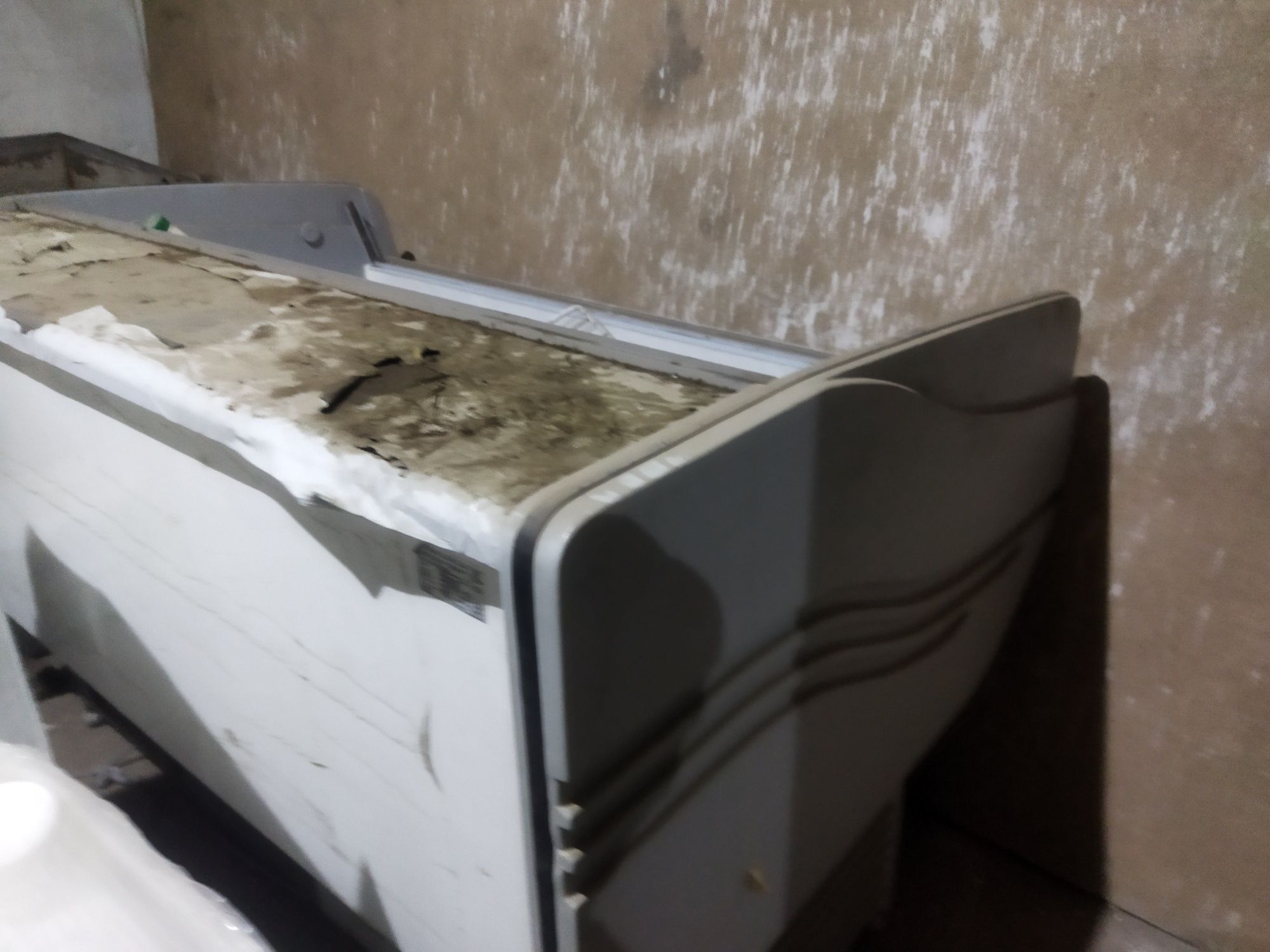Продам холодильники два
