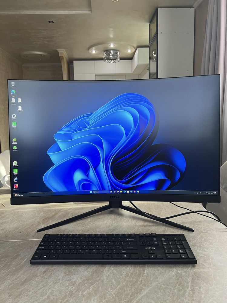 Продам компьютер Alienware и монитор MSI