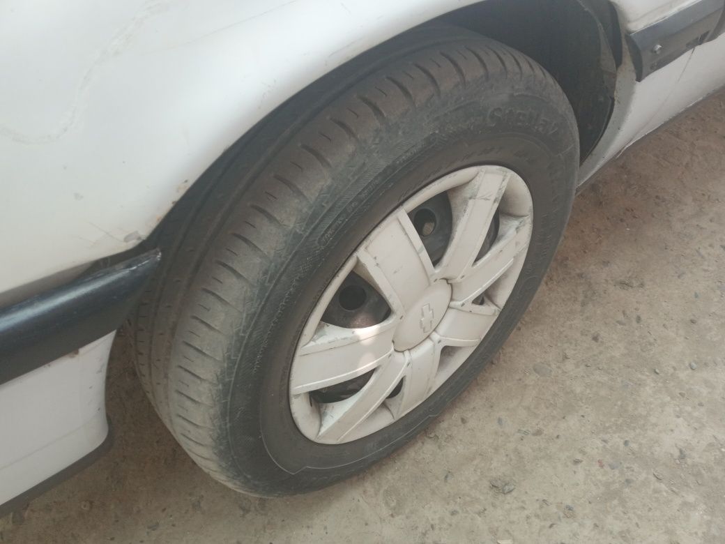 Opel vectra 1.6 сатылады