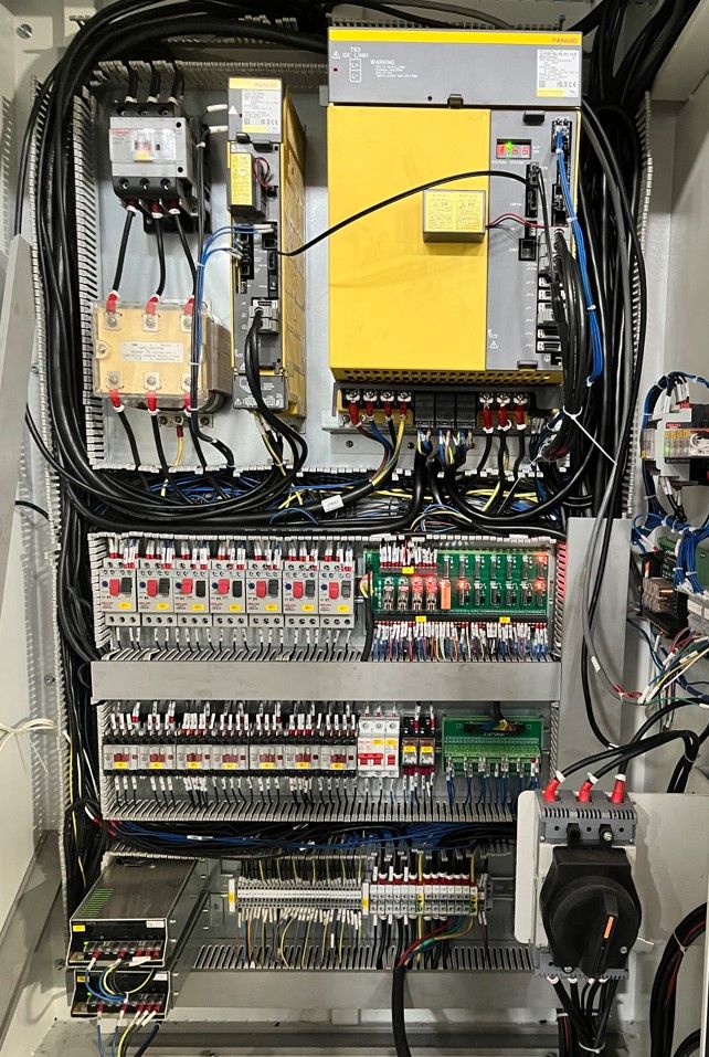 Фрезерные обрабатывающие центры KMT KVL 1260