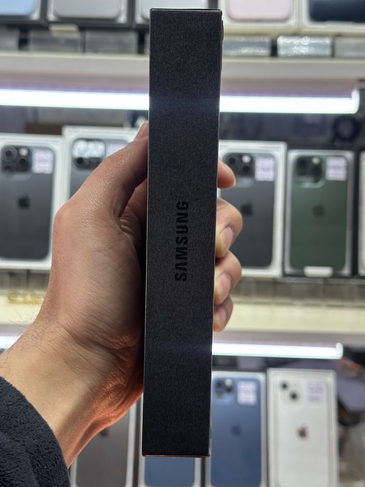 Samsung Galaxy S25 Ultra 5G 512gb абсолютно новый запеч.