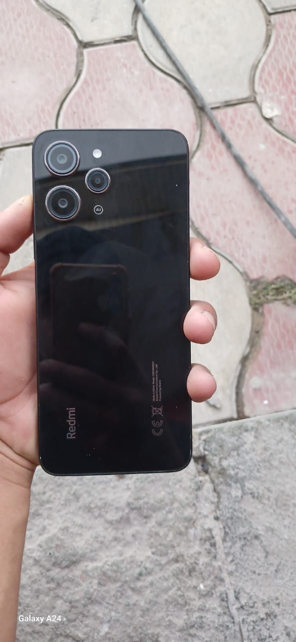 Продоётся Redmi12pro 256gb,в харошом состоянии, новый