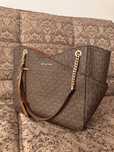 Продаю ОРИГИНАЛ сумку тоут Michael kors