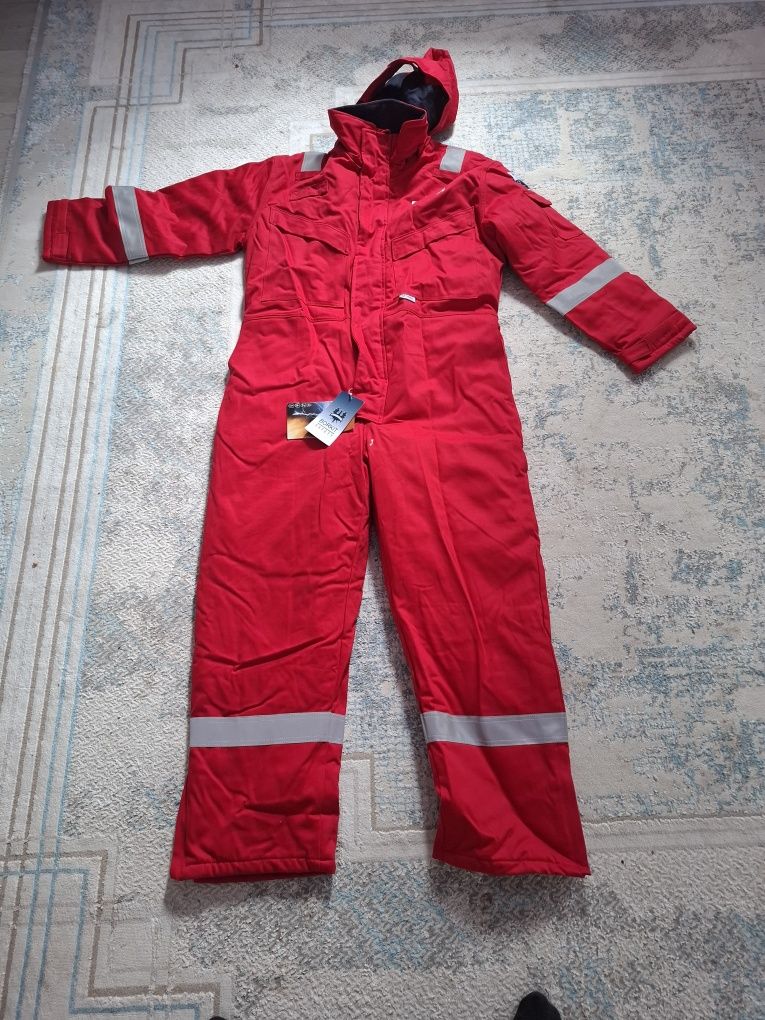 Продам спецодежда