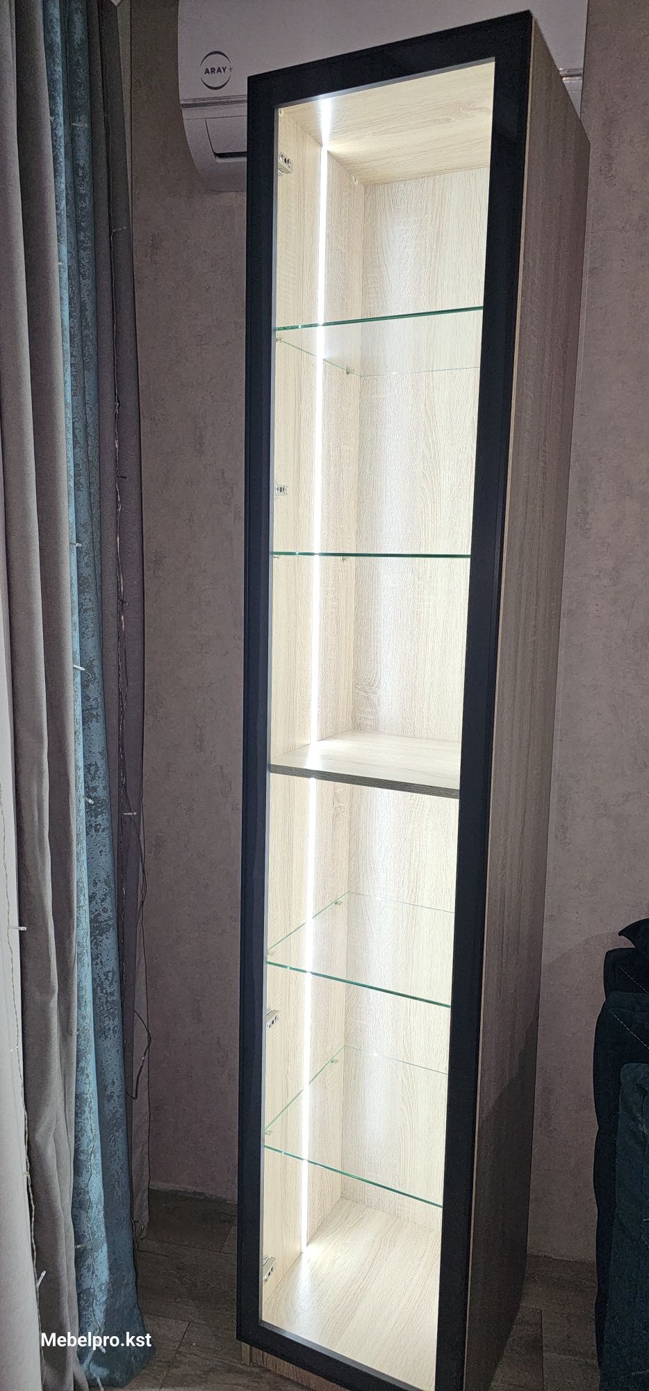 Шкаф для посуды под стеклом, сервант  2210×430×430