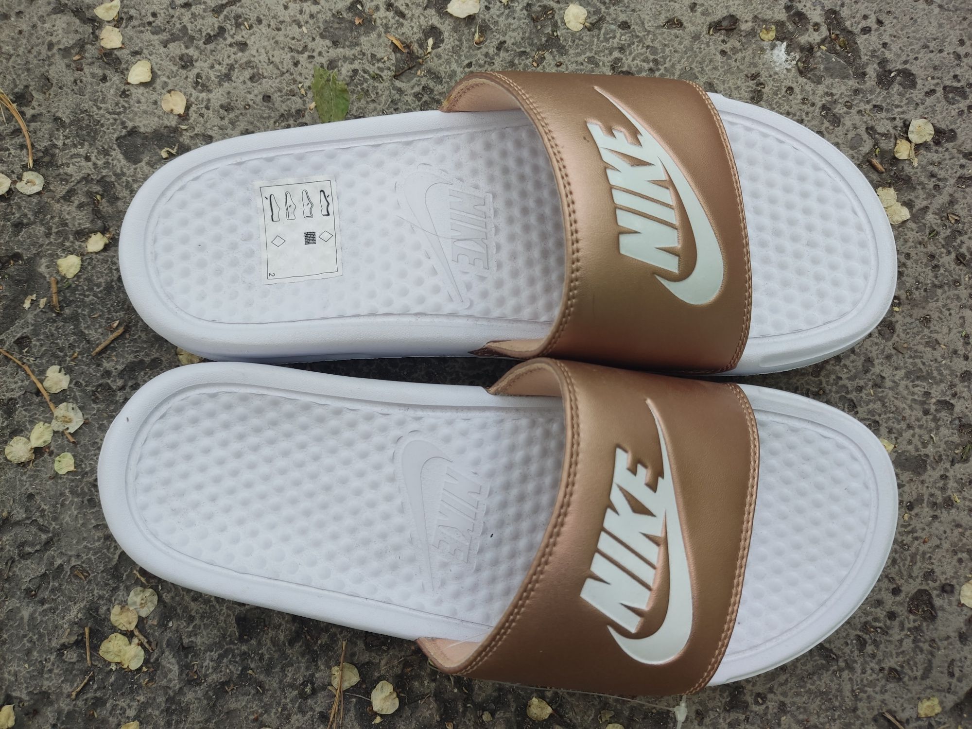 Nike. 40 - 40,5 р., 26 см. Сланцы / тапки / шлепанцы.