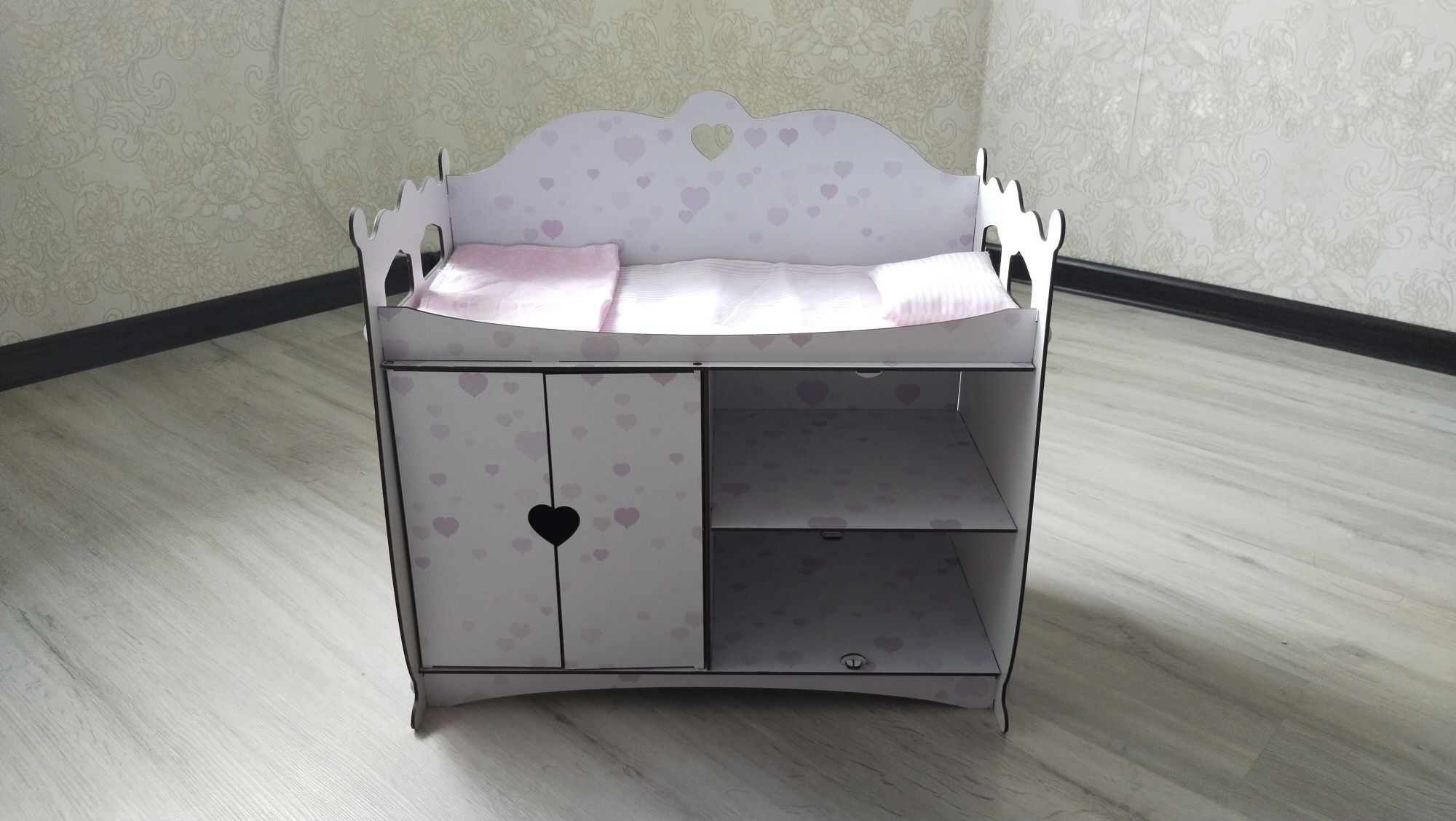 Продам детская игрушка кровать комод