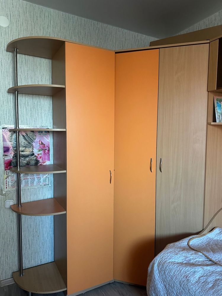 Спальный гарнитур