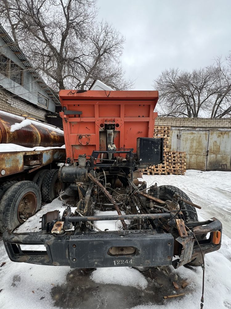 Продам МАЗ самосвал на разбор