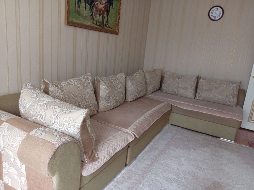 Продаю уютный угловой диван