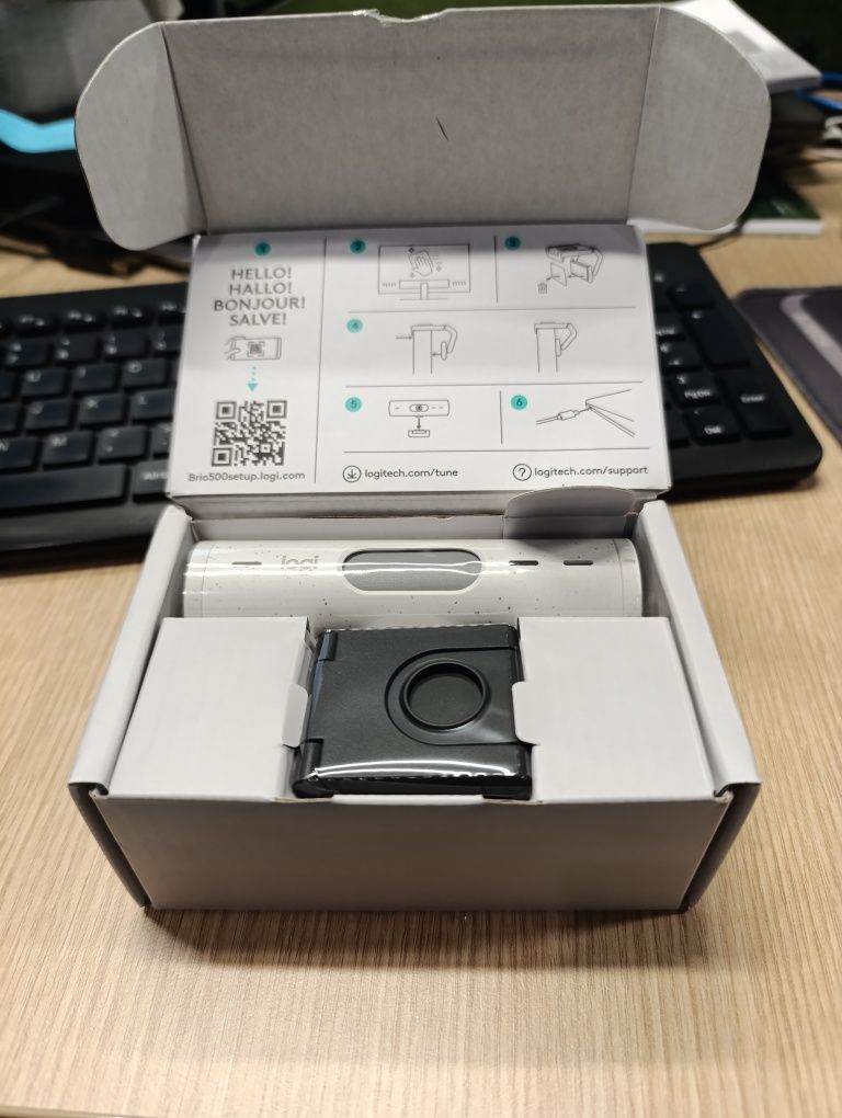 Web-камера Logitech Brio 500,