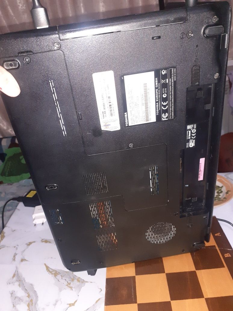 Ноутбук Toshiba б/у