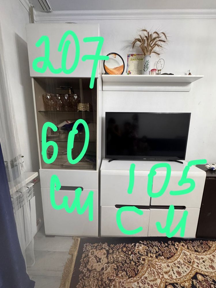 Продается диван стенка стол