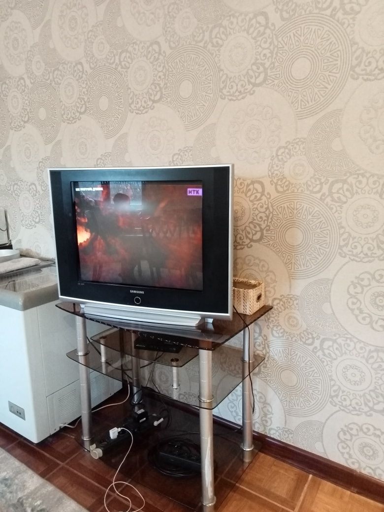 Самсунг телевизор с подсветкой