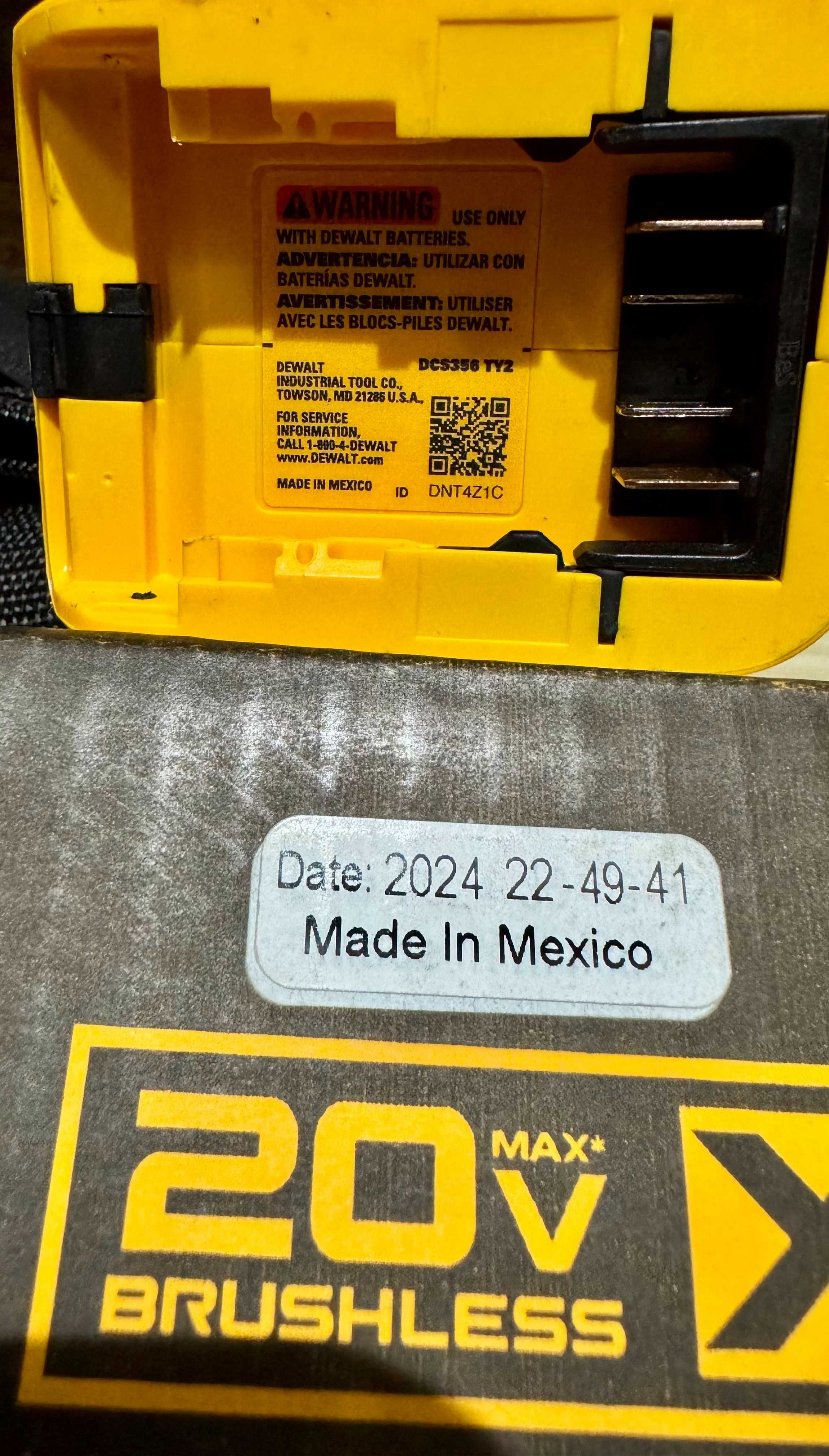 Мультитул, реноватор Dewalt DCS356, made in Mexico, новый, КОМПЛЕКТ