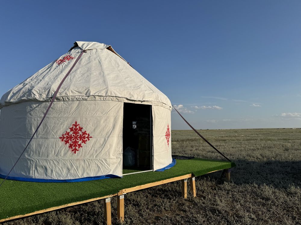 Продаются Юрты в комплекте с площадками