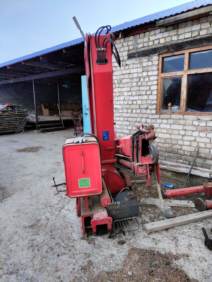 Продам манипулятор 5 тонник xcmg
