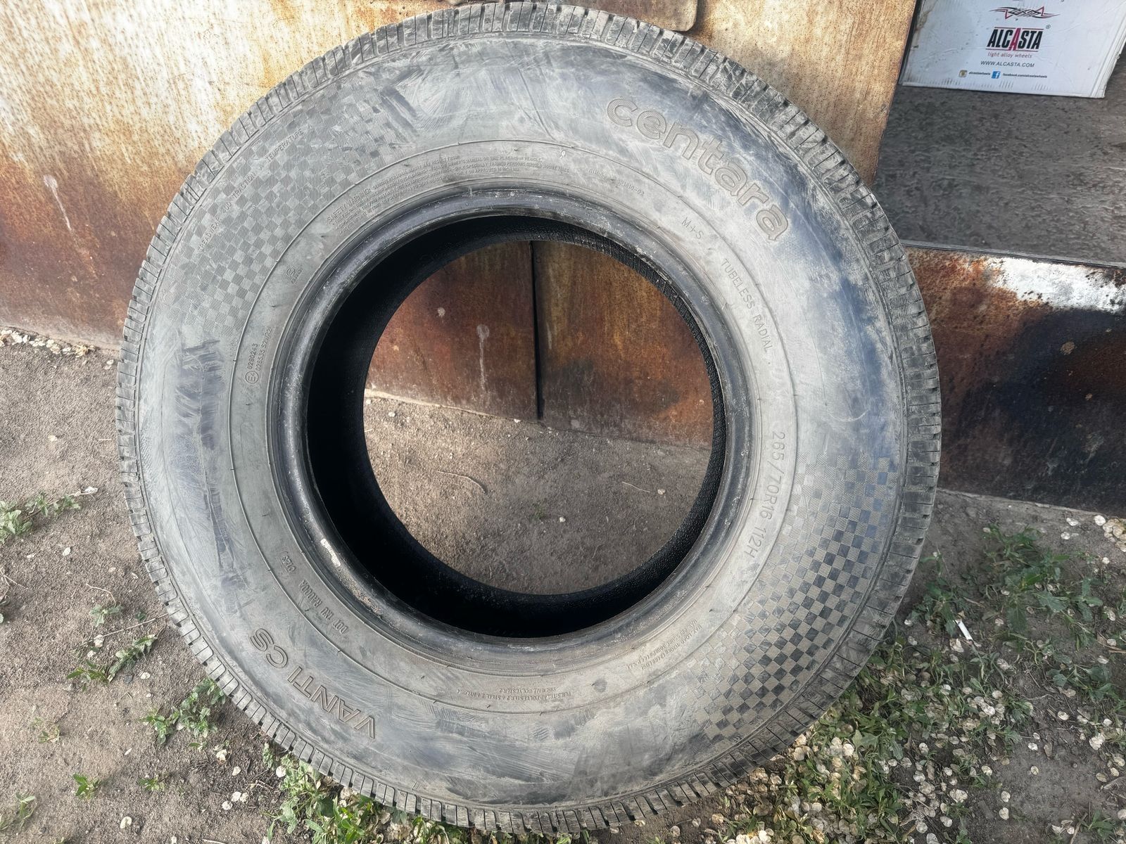Продам резину R-16