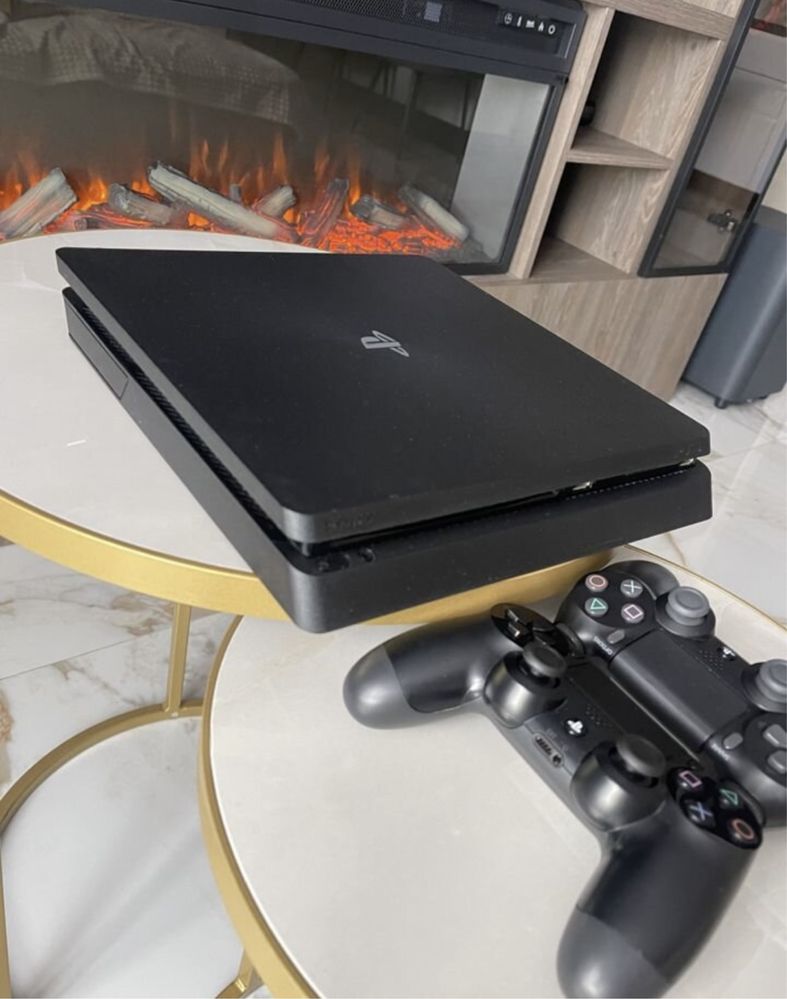 Sony PS4, 2 геймпада + UFC 3,4, FC 25, Battlefield V и 200+ игр