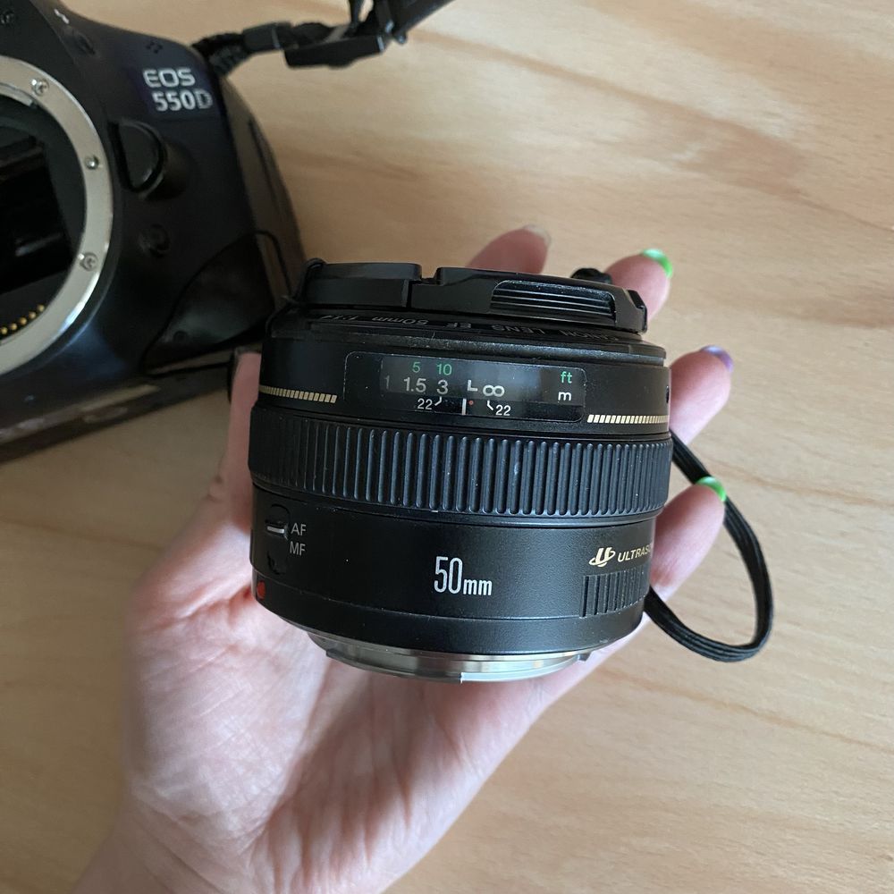 Canon 550D + объектив EF 50mm f/1.4