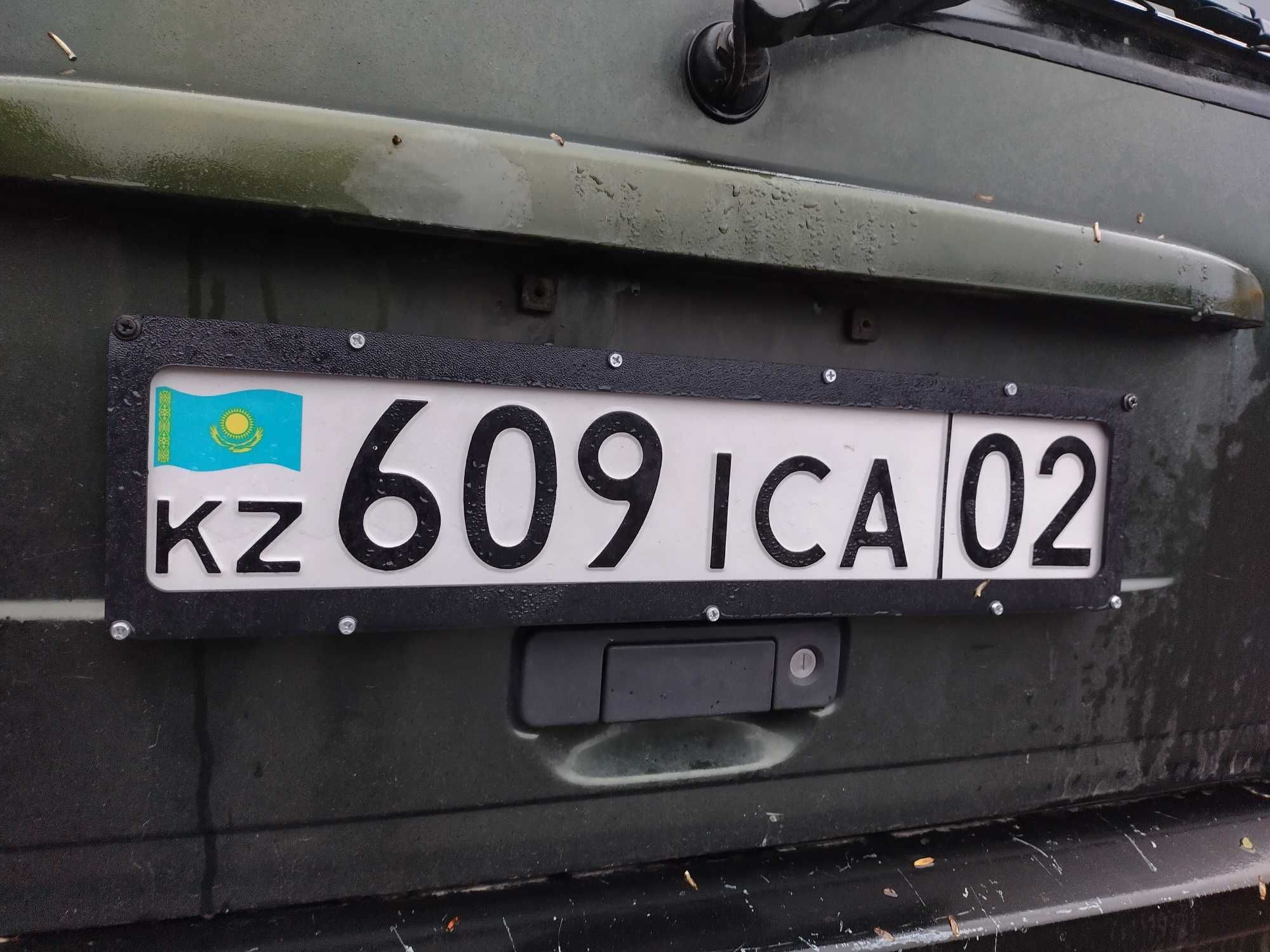 мото и авто рамки номерник новый