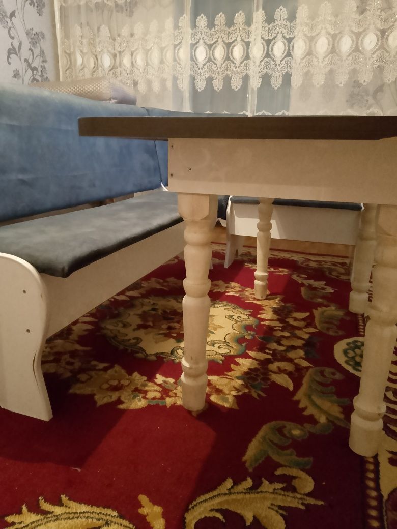 Кухонный угольок в продам