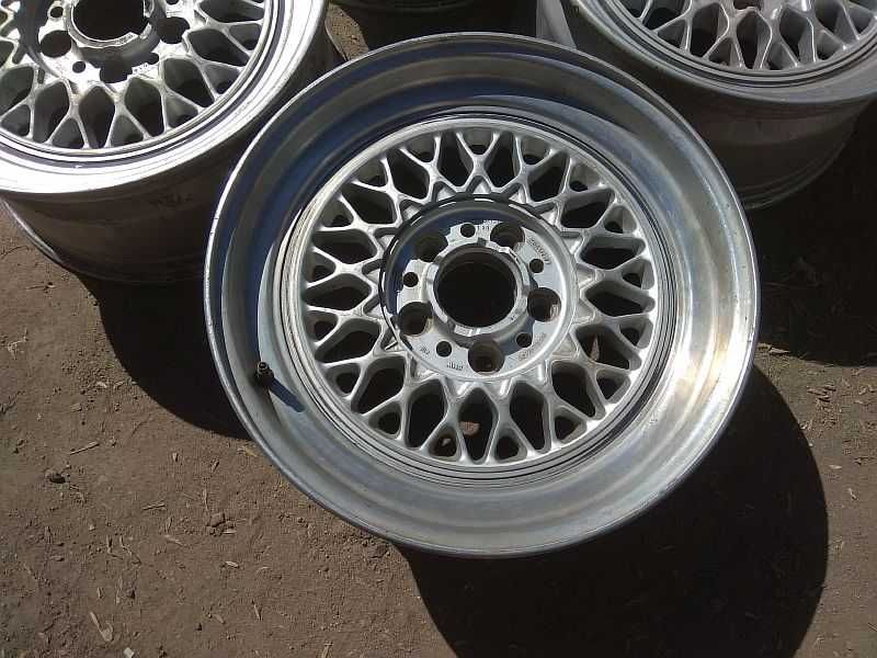 Продам оригинальные легкосплавные диски R16.5