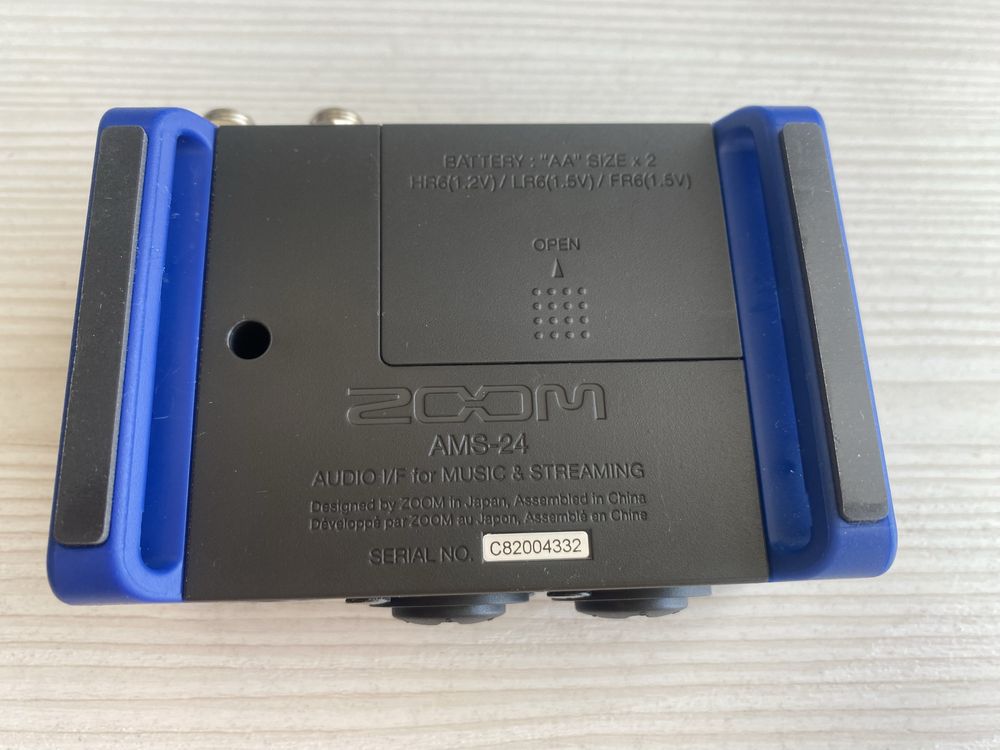 Звуковая карта Zoom ams-24