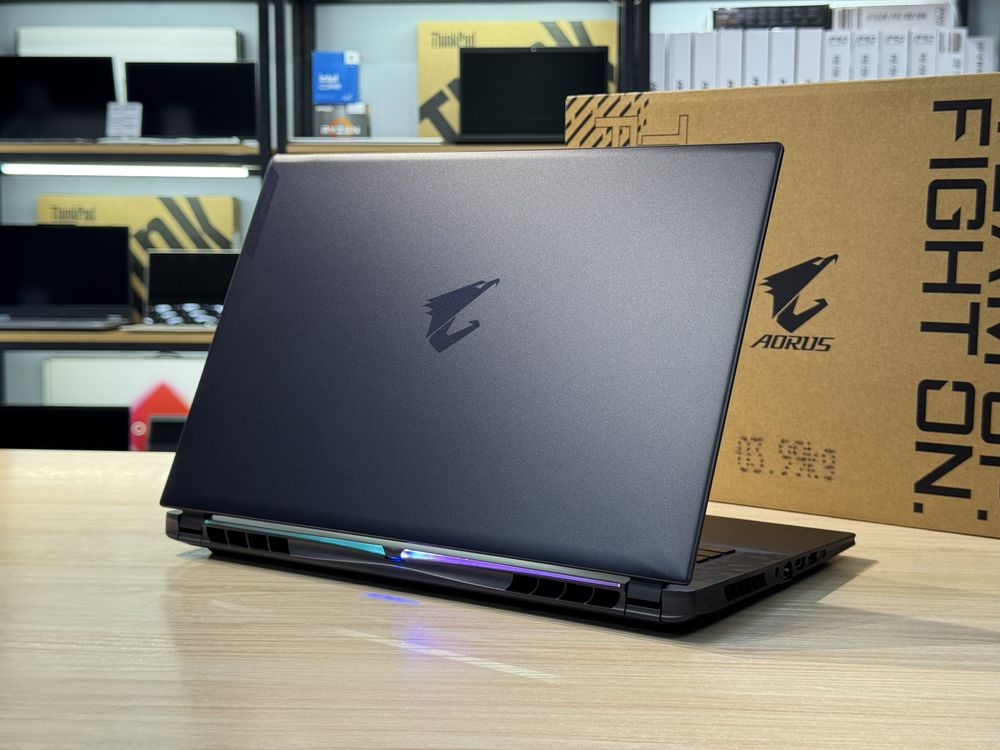 Gigabyte Aorus 16X | Intel Core i7 13650HX / RTX4060 | Игровой ноутбук