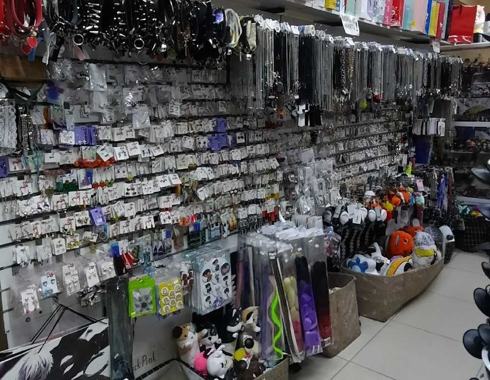 Продам бижутерию, серьги , кольца, кулоны, на подарки
