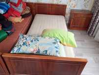 Продам спальный гарнитур