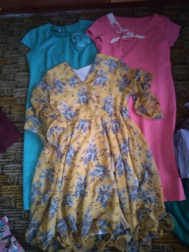 Продам женские кофты