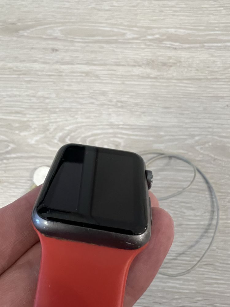 Продам часы apple watch 1